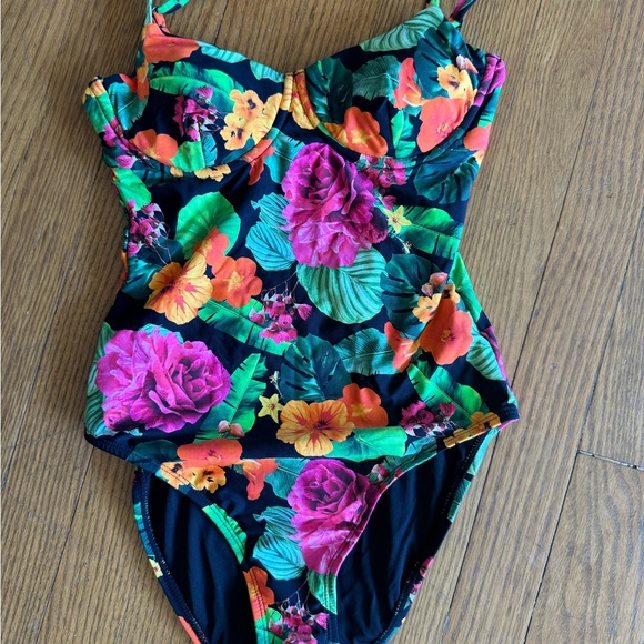 Andie Swim floral swimsuit NWT - Picture 2 of 7
